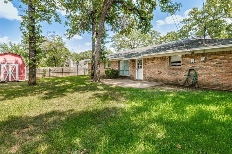 608 W Cheryl Avenue, Hurst TX 76053 - Photo 22