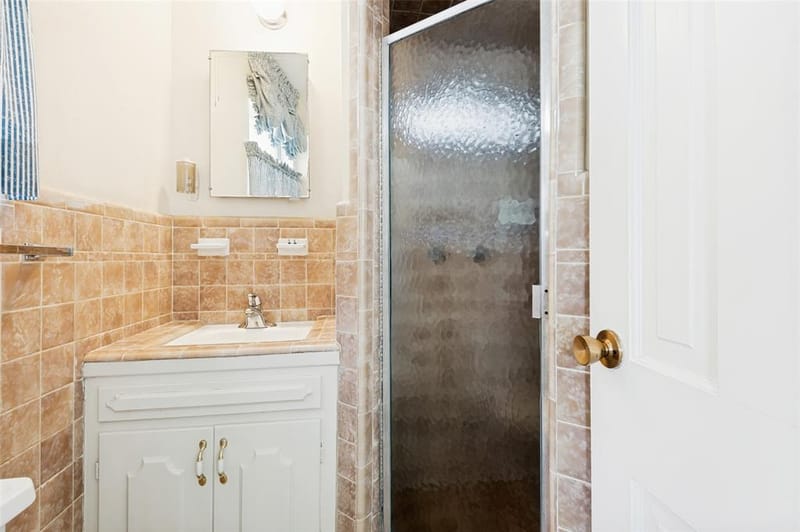 608 W Cheryl Avenue, Hurst TX 76053 - Photo 18