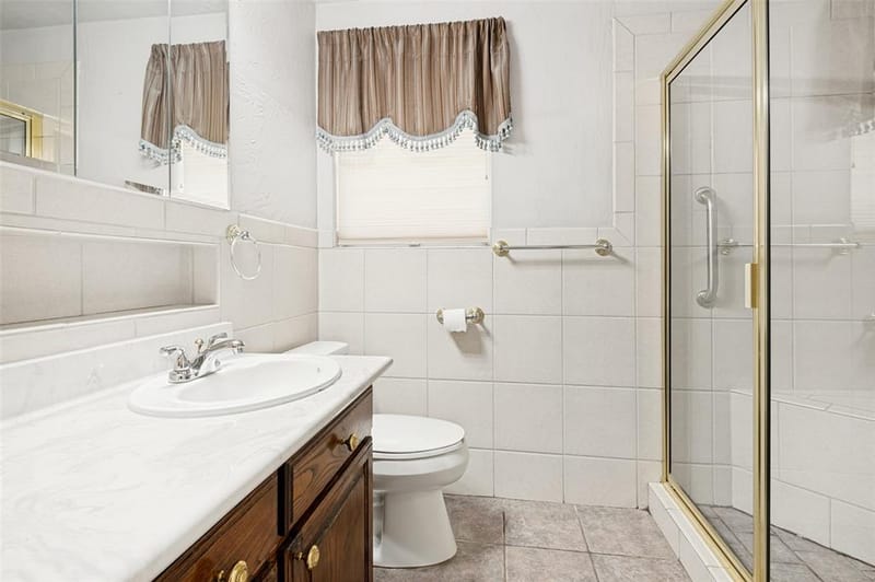 608 W Cheryl Avenue, Hurst TX 76053 - Photo 15