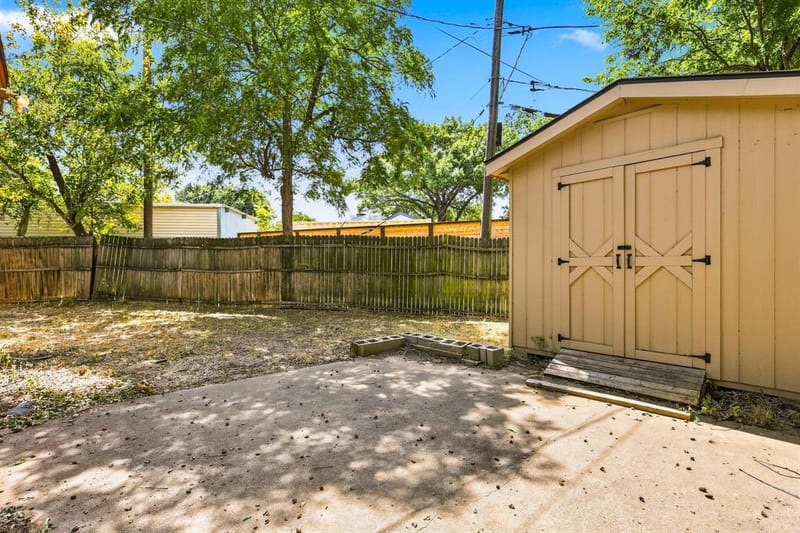 2759 Avon Street, Dallas TX 75211 - Photo 19