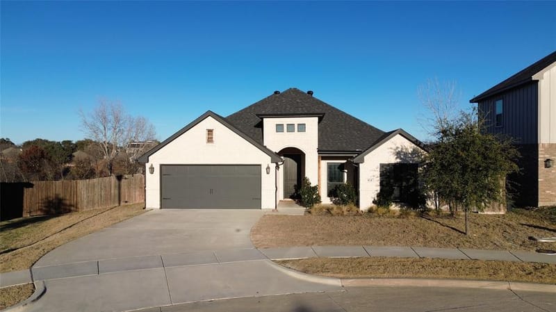 424 Paloma, Weatherford TX 76087
