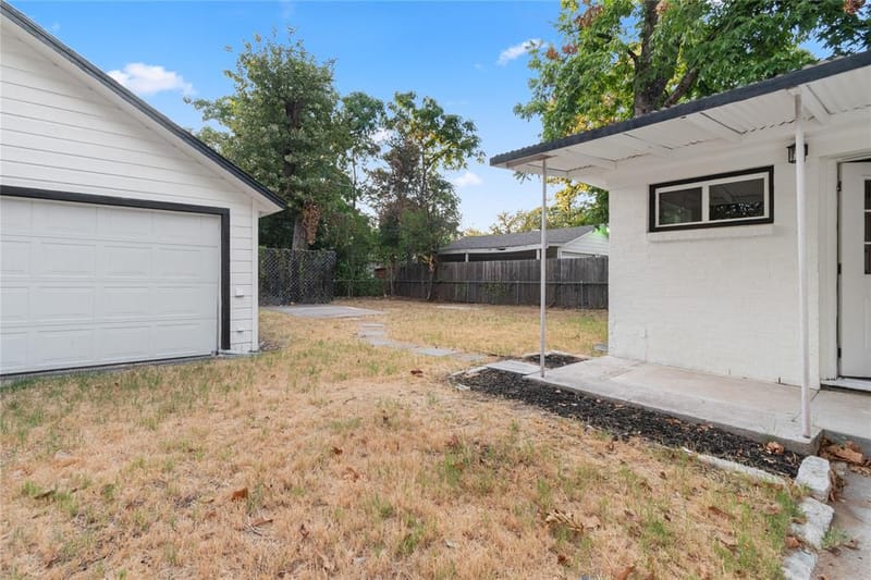 729 Thersa Drive, River Oaks TX 76114 - Photo 30