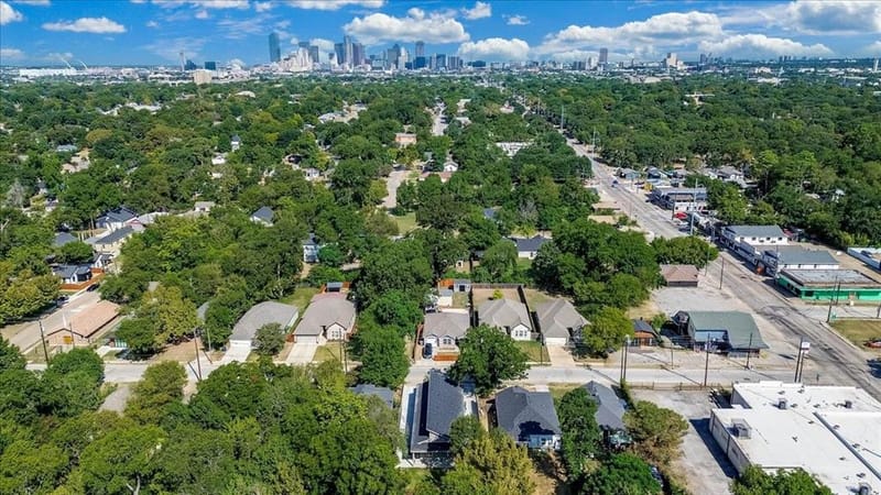 2726 Carpenter Avenue, Dallas TX 75215 - Photo 15