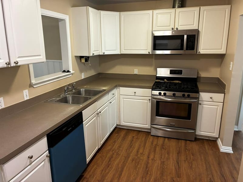 319 E Holley Street, Mesquite TX 75149 - Photo 8