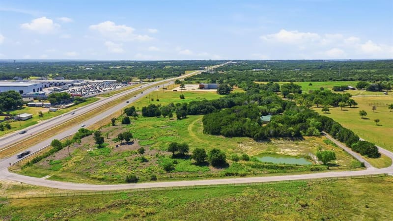 135 Indian Mountain Court, Granbury TX 76048 - Photo 33