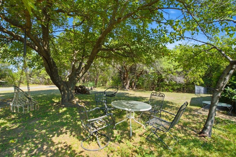 135 Indian Mountain Court, Granbury TX 76048 - Photo 4
