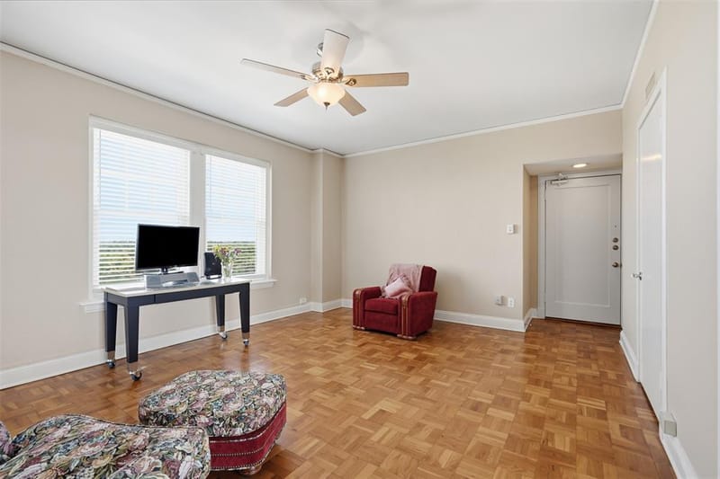 2306 Park Place Avenue # 10C, Fort Worth TX 76110 - Photo 11