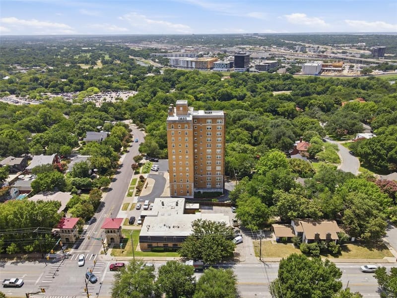 2306 Park Place Avenue # 10C, Fort Worth TX 76110 - Photo 40