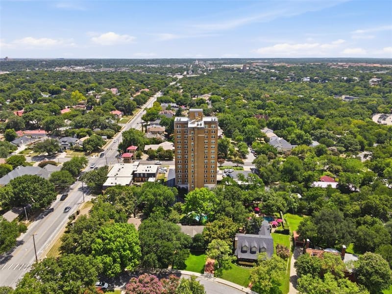 2306 Park Place Avenue # 10C, Fort Worth TX 76110 - Photo 39