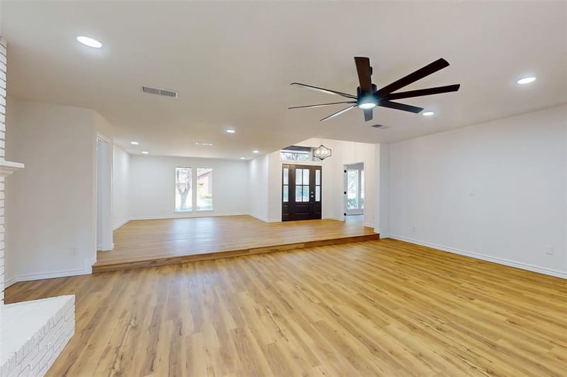 6851 Shorecrest Court, Fort Worth TX 76132 - Photo 12