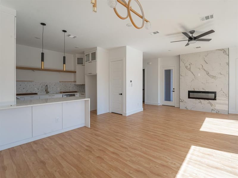 2706 Valentine Street, Dallas TX 75215 - Photo 17