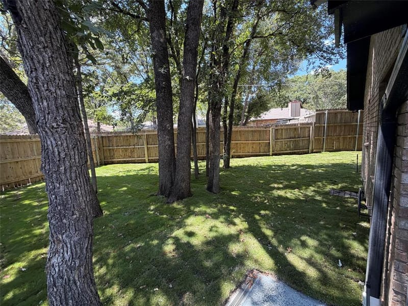 2200 Sand Creek Court, Arlington TX 76006 - Photo 18