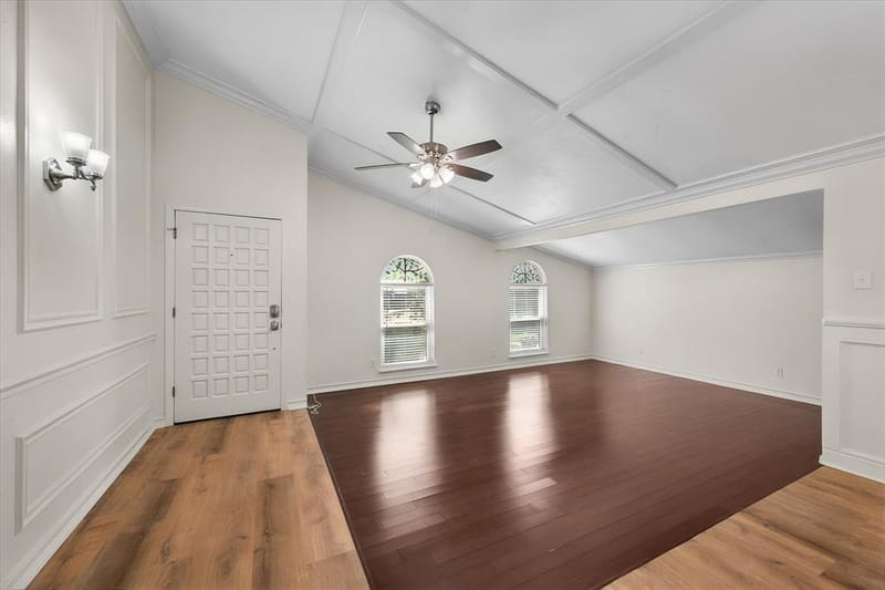 7520 Weatherwood Court, Fort Worth TX 76133 - Photo 4