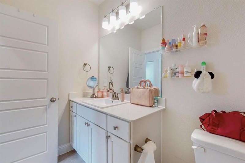 12977 Wymeth Drive, Farmers Branch TX 75234 - Photo 17