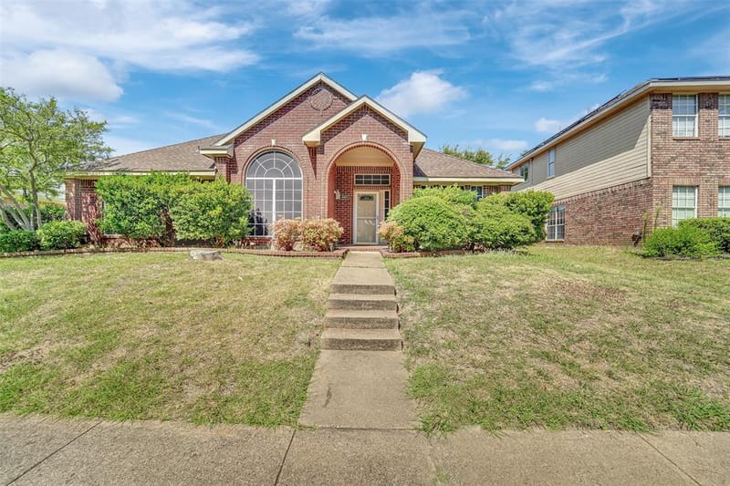 4001 Arrowcrest Lane, Garland TX 75044