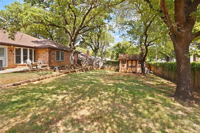 5710 Valley Ridge Court, Arlington TX 76017 - Photo 26