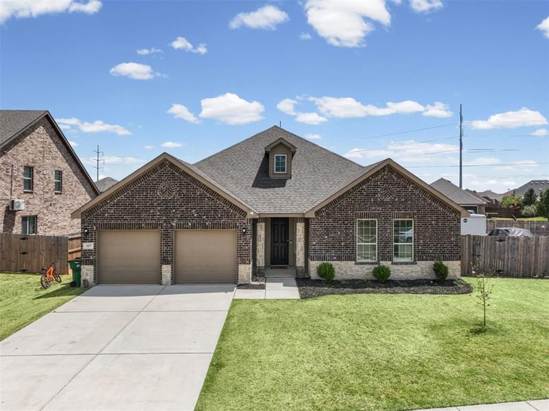 227 Hackney Street, Waxahachie TX 75165 - Photo 2