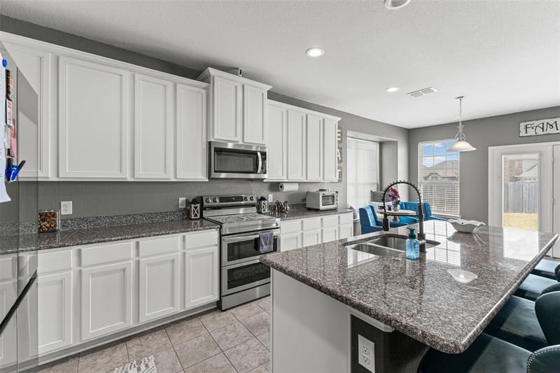 227 Hackney Street, Waxahachie TX 75165 - Photo 5