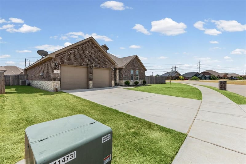 227 Hackney Street, Waxahachie TX 75165 - Photo 25