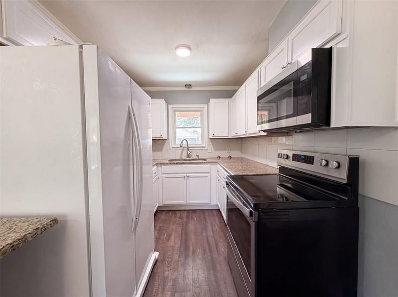 1012 Turner Street, Cleburne TX 76033 - Photo 2