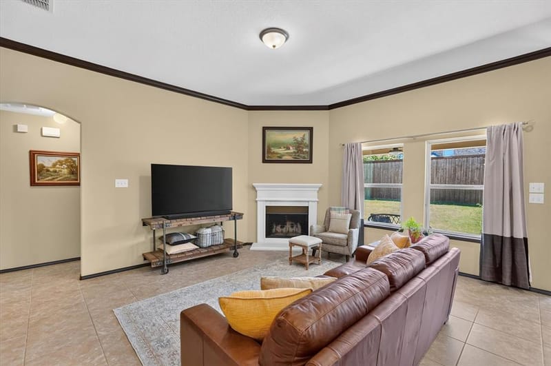 11820 Champion Creek Drive, Frisco TX 75036 - Photo 13