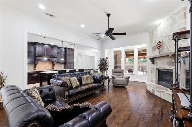 730 Dentwood Trail, Prosper TX 75078 - Photo 10