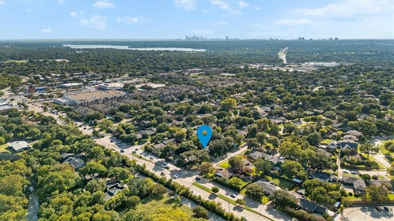 8809 Liptonshire Drive, Dallas TX 75238 - Photo 26