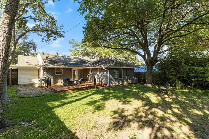8809 Liptonshire Drive, Dallas TX 75238 - Photo 22