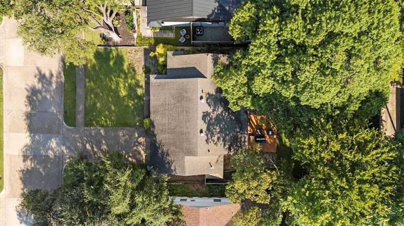 8809 Liptonshire Drive, Dallas TX 75238 - Photo 24