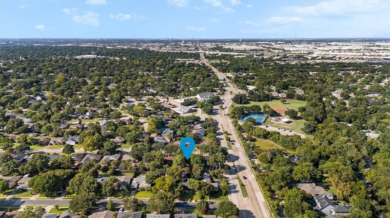 8809 Liptonshire Drive, Dallas TX 75238 - Photo 25