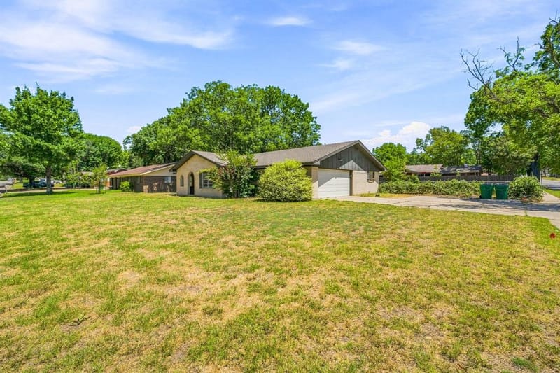 905 Meadowlark Lane, Stephenville TX 76401 - Photo 4