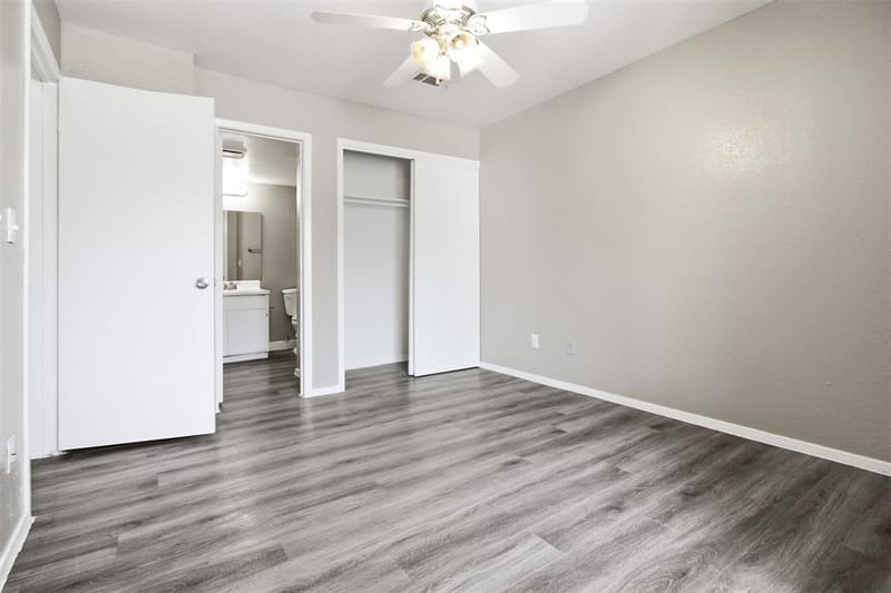 1122 Millview # 2704, Arlington TX 76012 - Photo 9