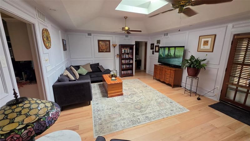 1210 Vicksburg Drive, Garland TX 75041 - Photo 11