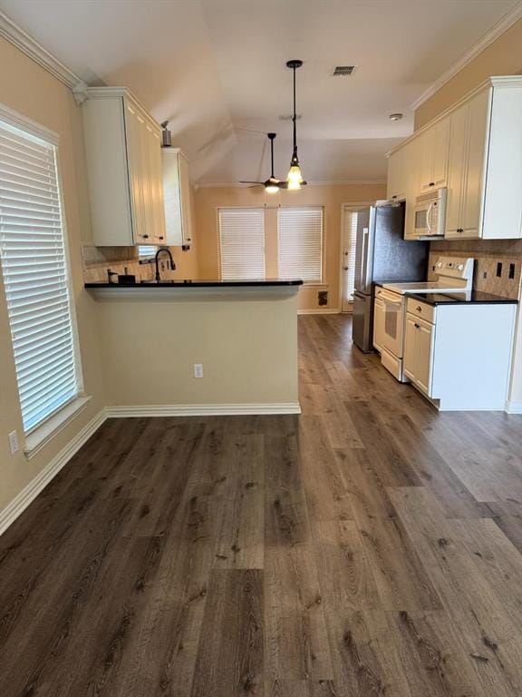 1010 Dawn Court, Granbury TX 76048 - Photo 2