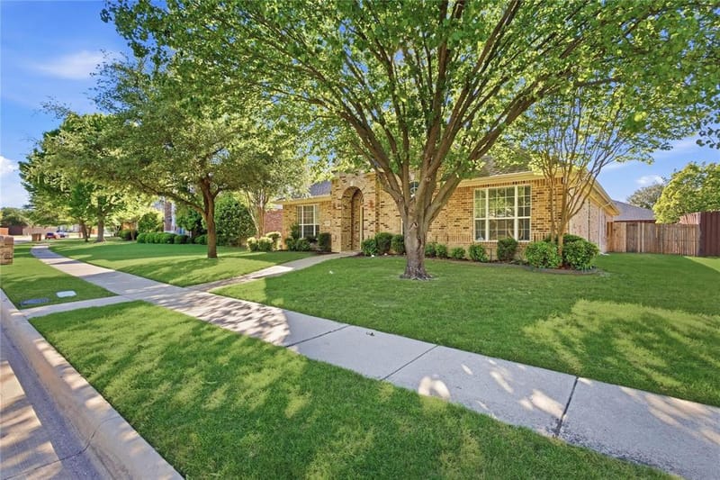 1009 Muir Woods Drive, Allen TX 75002 - Photo 2