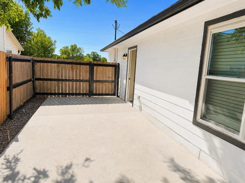 106 Raymond Street, Bowie TX 76230 - Photo 19