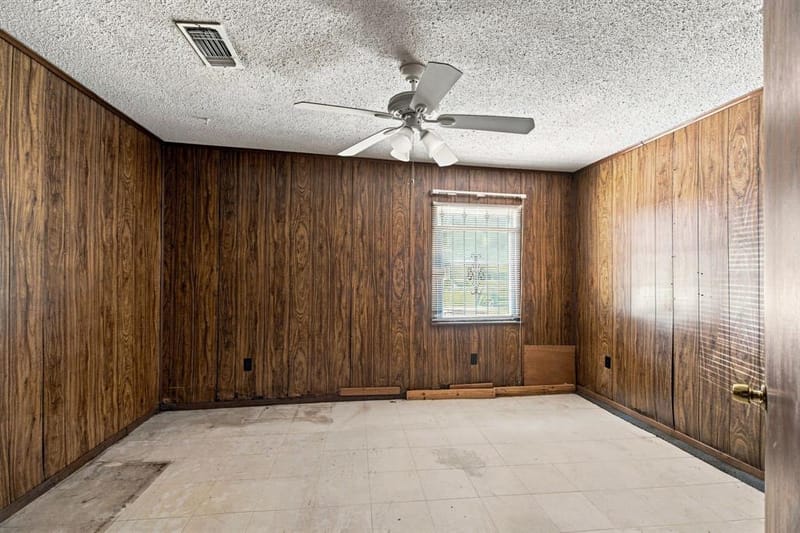 4105 Fairlane Avenue, Fort Worth TX 76119 - Photo 13