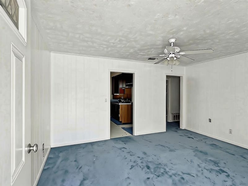 4105 Fairlane Avenue, Fort Worth TX 76119 - Photo 3