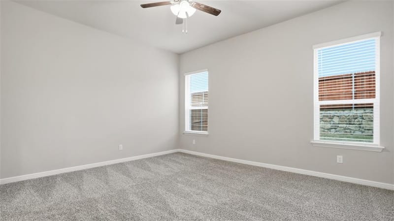 4915 SIMMENTAL Drive, Arlington TX 76001 - Photo 10