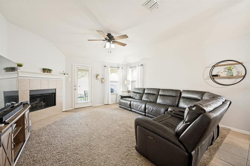 1421 Danielle Creek Drive, Little Elm TX 75068 - Photo 10