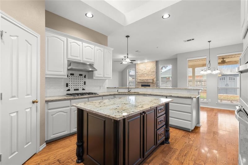 5825 Echo Bluff Drive, Haltom City TX 76137 - Photo 12
