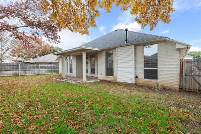 5825 Echo Bluff Drive, Haltom City TX 76137 - Photo 33
