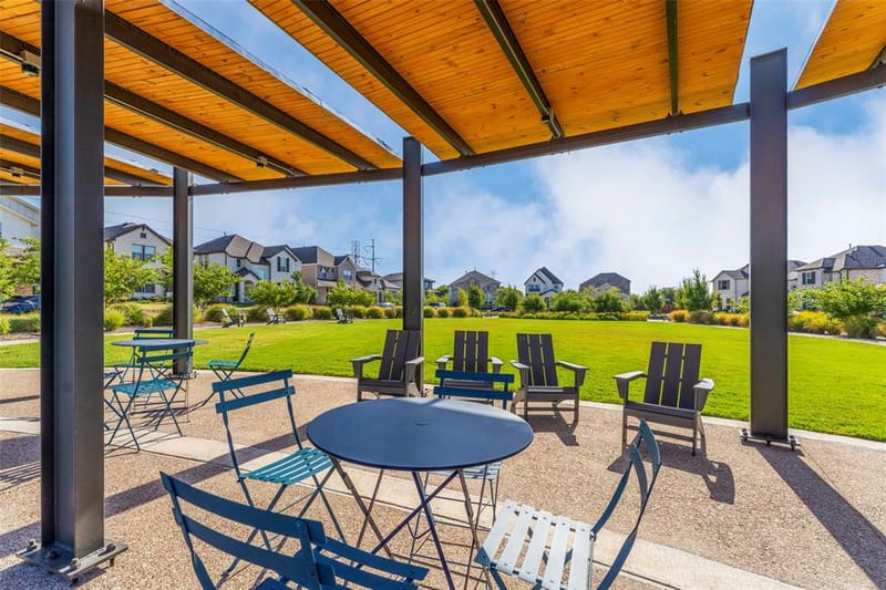 905 Carnation Drive, Crowley TX 76036 - Photo 34