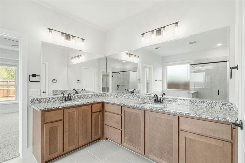 129 Saddlewood Trail, Commerce TX 75428 - Photo 22