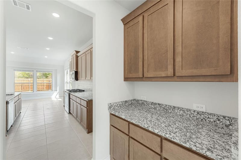 129 Saddlewood Trail, Commerce TX 75428 - Photo 9