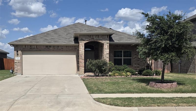 1215 Pacifica Trail, Cleburne TX 76033