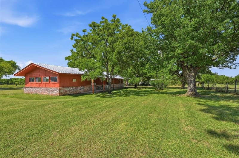 2134 Flowing Wells Road, Pottsboro TX 75076 - Photo 2
