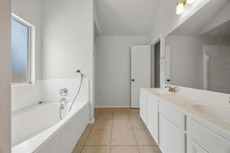 9313 Norfolk Lane, McKinney TX 75071 - Photo 13