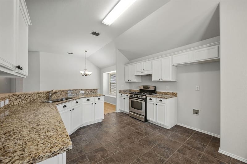 9313 Norfolk Lane, McKinney TX 75071 - Photo 10