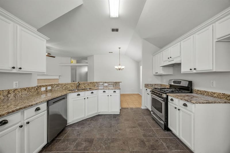 9313 Norfolk Lane, McKinney TX 75071 - Photo 8